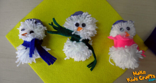 Snowman made of yarn